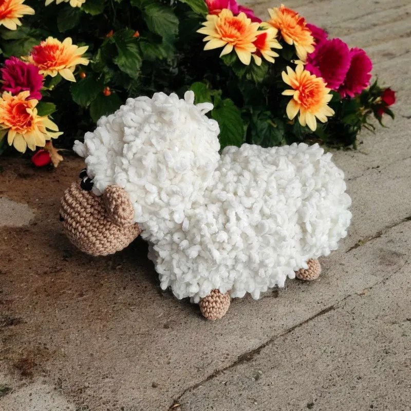 Mouton crochet fait main peluche artisanale