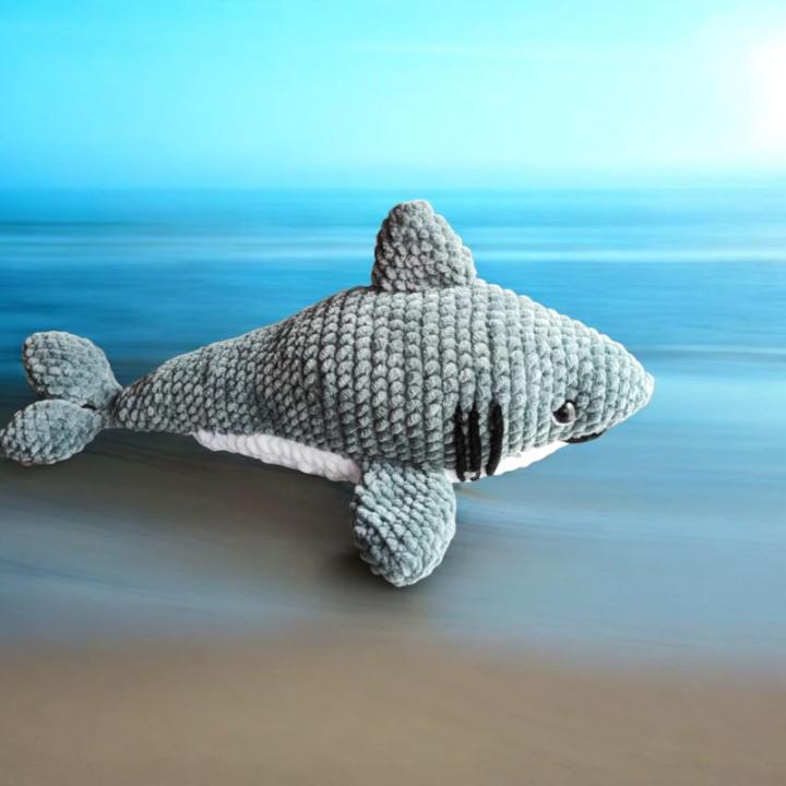Requin crochet fait main peluche artisanale