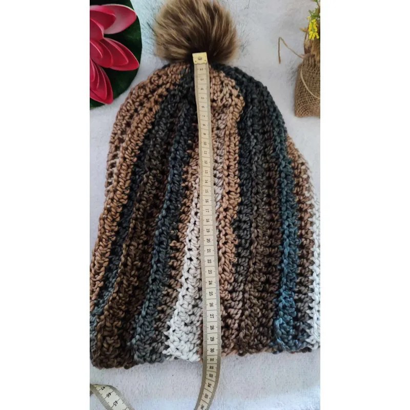 Bonnet adulte crochet fait main modele 1