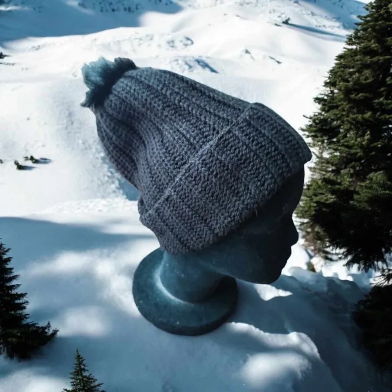 Bonnet adulte crochet fait main modele 7
