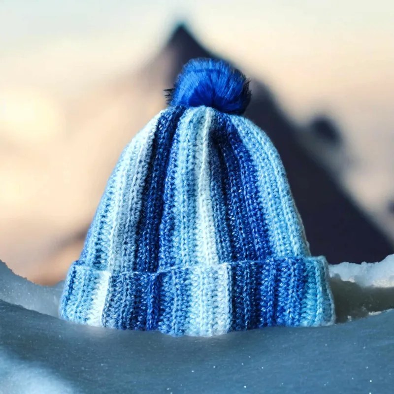 Bonnet adulte crochet fait main modele 8