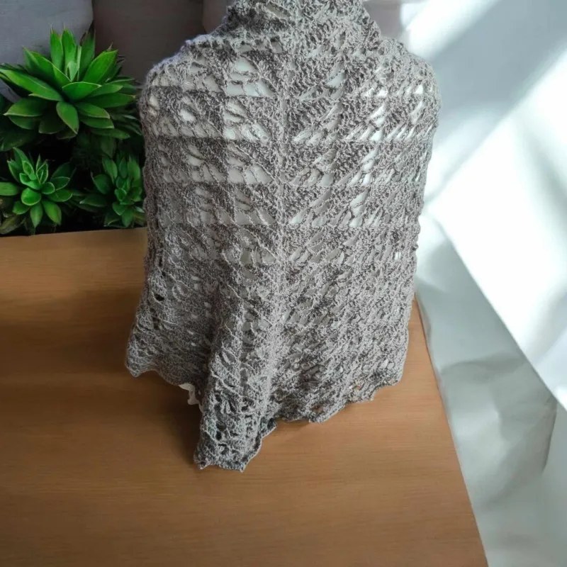Chale crochet fait main modele 3