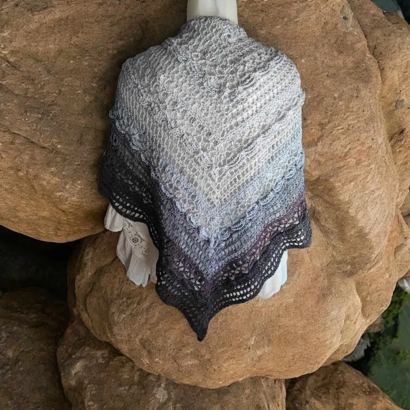 Chale crochet fait main modele 5