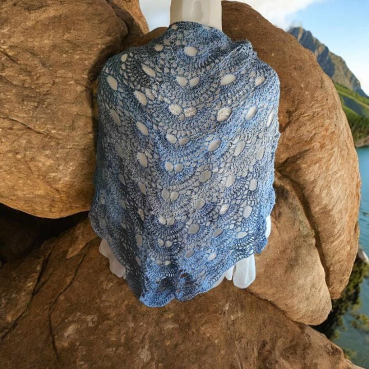 Chale bleu crochet fait main modele 6