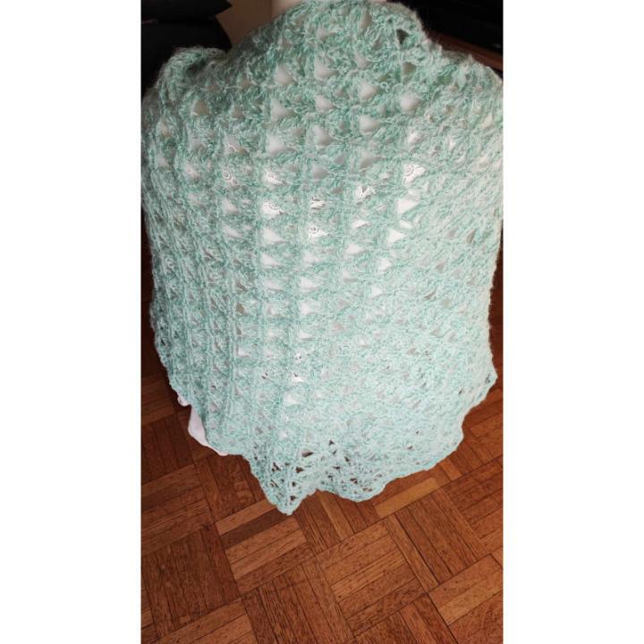 Chale crochet fait main modele 11