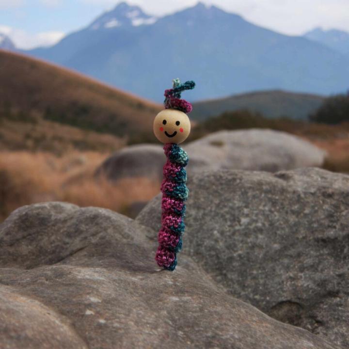 Porte-clés chenille modèle 5 crochet fait main
