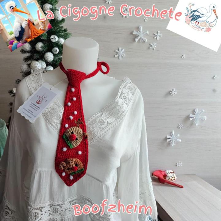 Cravate moche de Noel crochet fait main modele 3 rouge