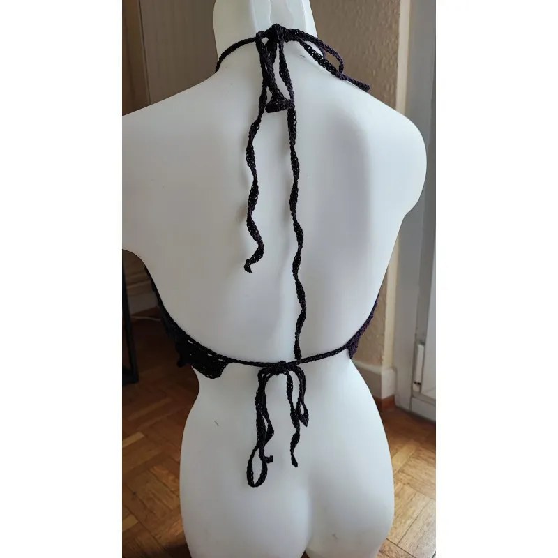 Haut crochet fait main modèle 4