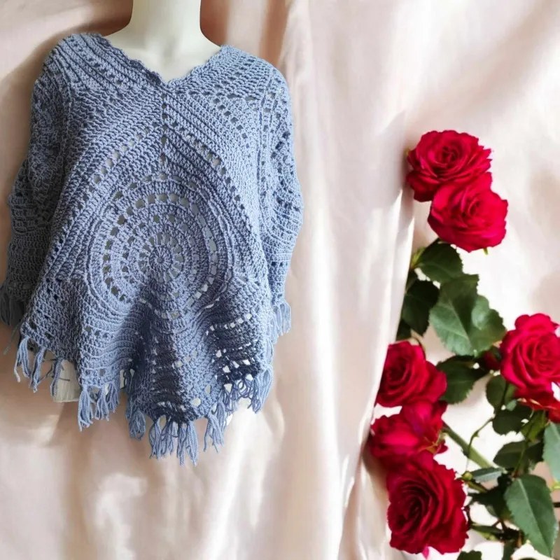 Poncho crochet fait main artisanal