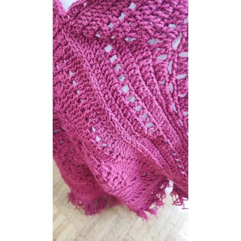 Poncho crochet fait main modèle 2