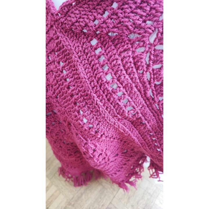 Poncho crochet fait main modèle 2