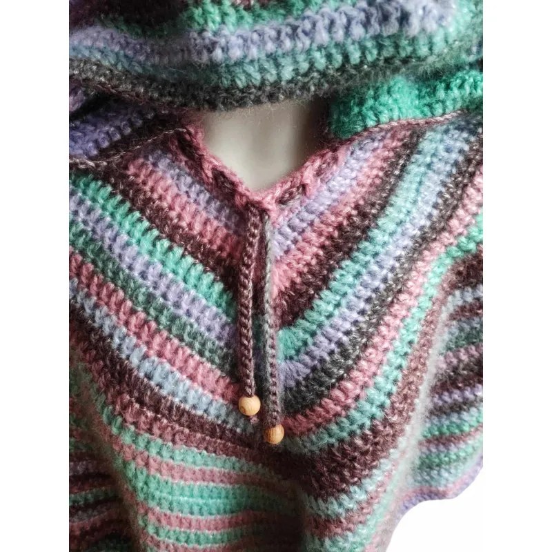 Poncho crochet fait main modèle 3