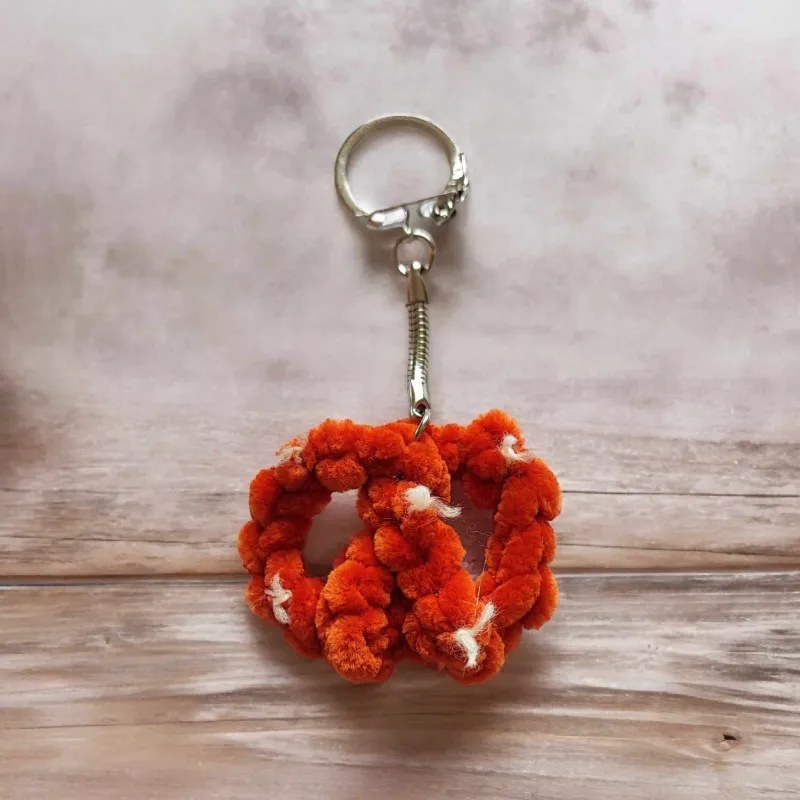 Porte clés bretzel crochet fait main