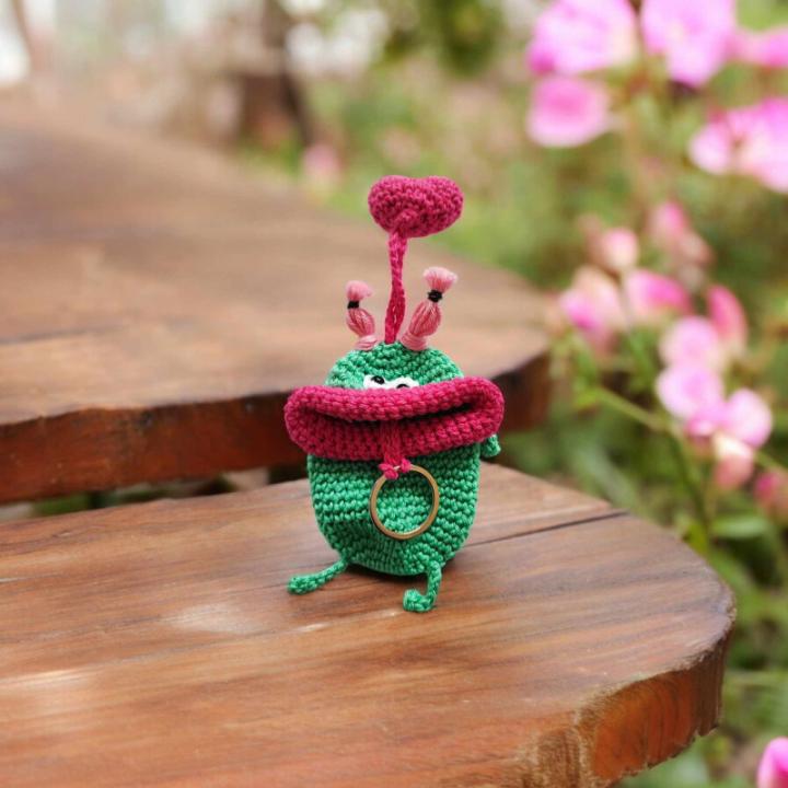 Porte clés étui crochet fait main modèle 6