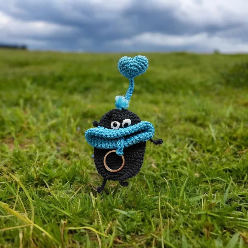 Porte clés étui crochet fait main modèle 7