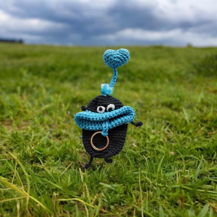 Porte clés étui crochet fait main modèle 7