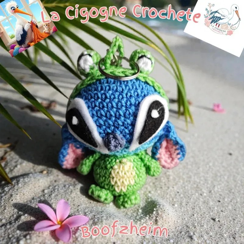 Porte clés personnage crochet fait main modèle 8