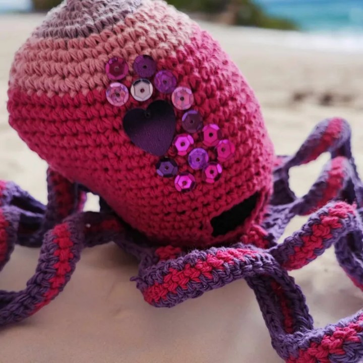 Poulpe effrayant modèle 1 crochet fait main