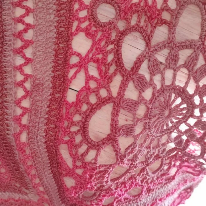 Pull été modèle 1 crochet fait main