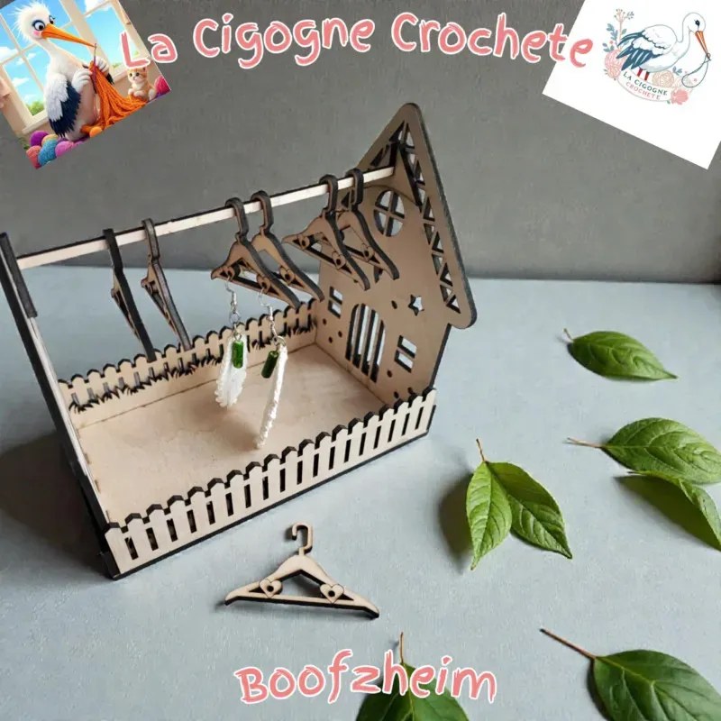 Support boucles d’oreilles modèle 3 bois