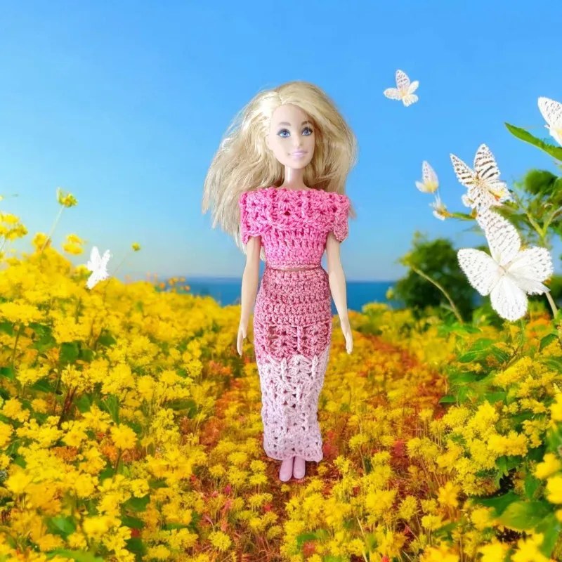 Vêtements Barbie modèle 2 crochet fait main