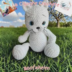 Chat au Crochet Modele 2 | Figurine Animale en Laine Chenille Fait Main | La Cigogne Crochete