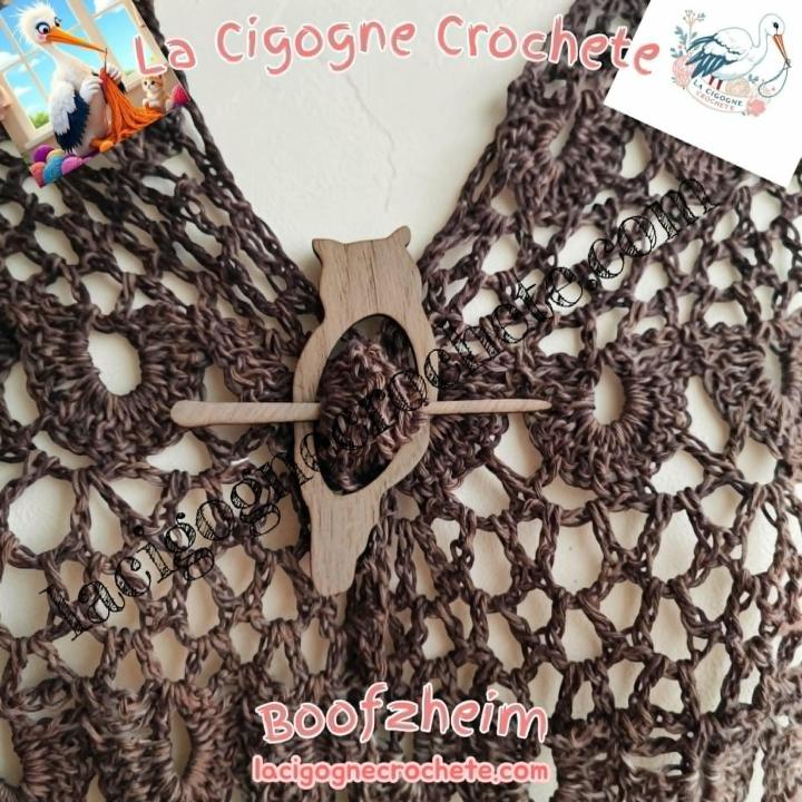 châle crochet modèle 14 fait main vêtement artisanal élégant