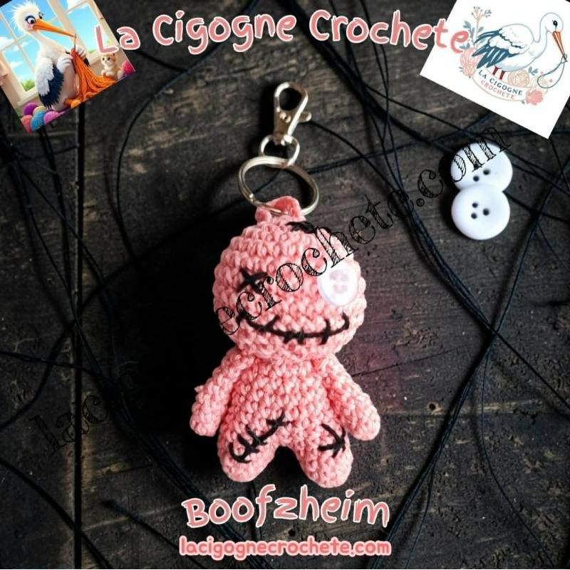 Porte clés poupée vaudou crochet fait main modèle 2