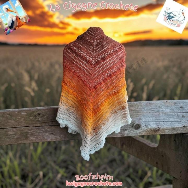 châle crochet modèle 15 fait main vêtement artisanal élégant
