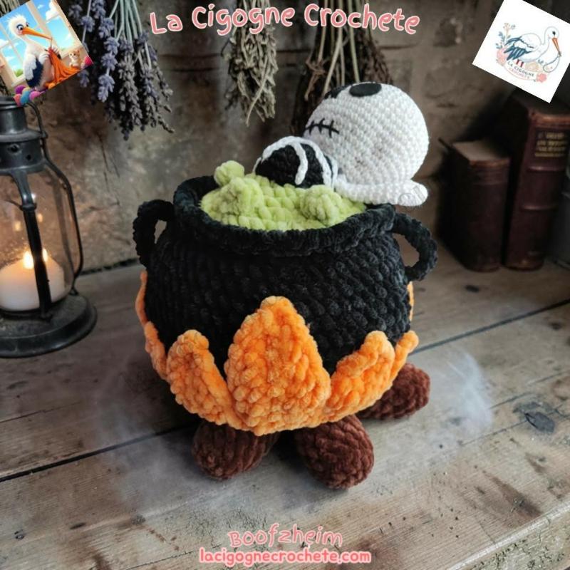 Chaudron et squelette au crochet Halloween fait main