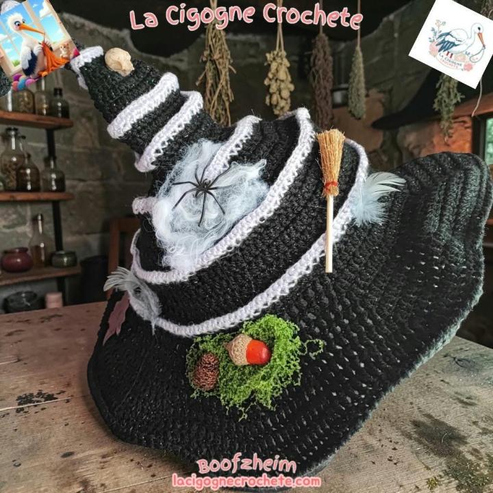 Chapeau de sorciere au crochet modele 7 noir et blanc fait main par La Cigogne Crochete