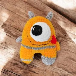 Monstre crochet fait main modèle 1