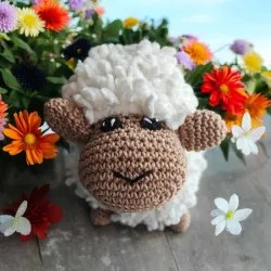Mouton crochet fait main peluche artisanale