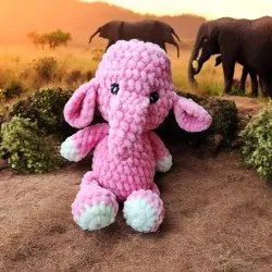 Petit éléphant crochet fait main modèle 2