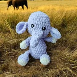 Petit éléphant crochet fait main modèle 4