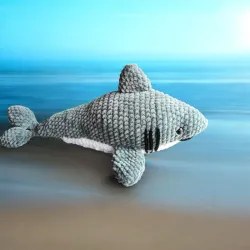 Requin crochet fait main peluche artisanale