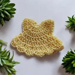Applique robe crochet fait main modèle 3