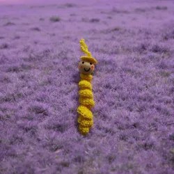Porte-clés chenille modèle 8 crochet fait main