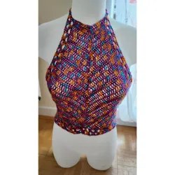 Haut crochet fait main modèle 2