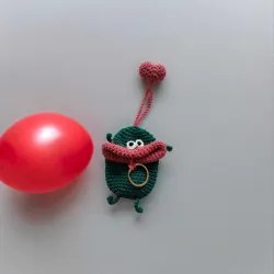 Porte clés étui crochet fait main modèle 4
