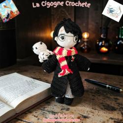 apprenti sorcier au crochet figurine fantastique artisanale