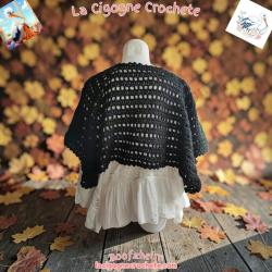 Cape chauffe-épaules au crochet noir fait main
