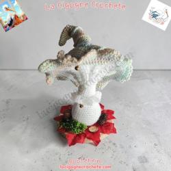 Champignon magique crochet modèle 11 chapeau pastel sur socle bois